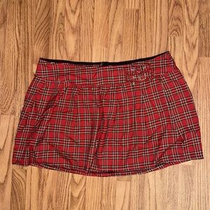 Lip Service Women's Plus Size 20 Y2K Red Plaid Buckles Skirt Punk Goth Grunge
